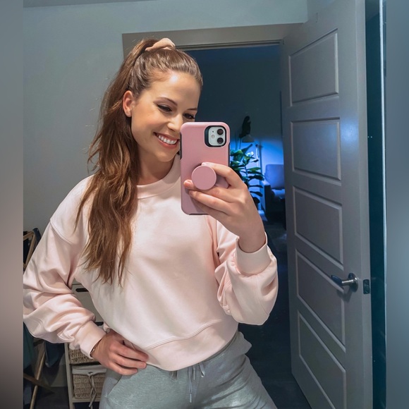 NWT Lululemon Oversized Cropped Crew 💗 - Picture 6 of 7